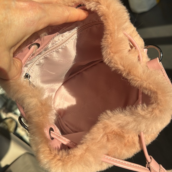 Longchamp Real Rabbit Fur Bucket Bag. Special Edition. Powder Pink/Blush color. - Picture 3 of 11